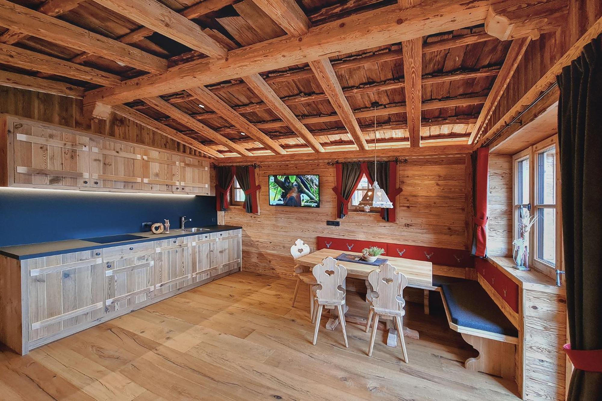Chalets Almdorf Haidenberg Brunico Ruang foto